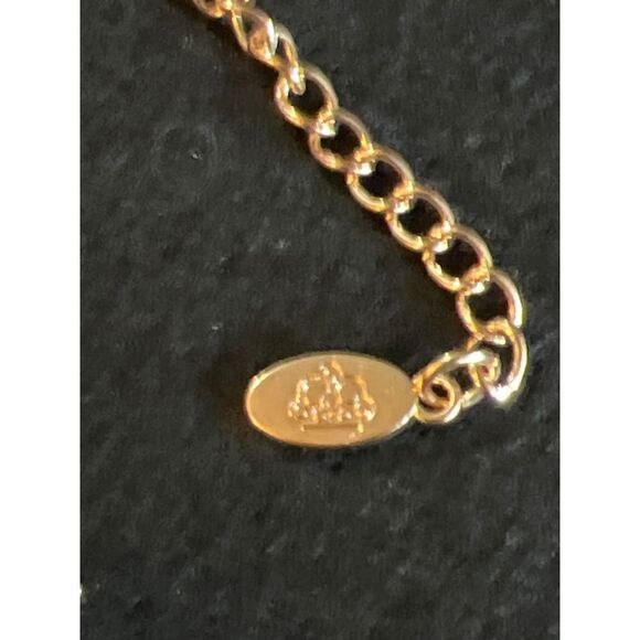 Beautiful High Quality Rhinestone Necklace - Picture 4 of 5